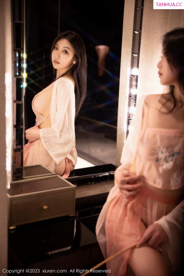   [XiuRen]高清写真图 2023.03.07 No.6369 李佳芮Cherie 新人古装第5张图片